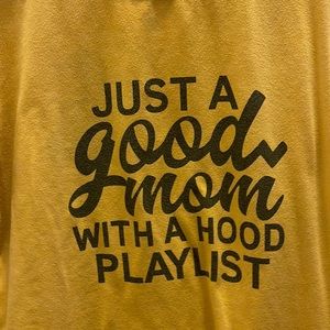 Mustard color graphic short sleeve tee size XL